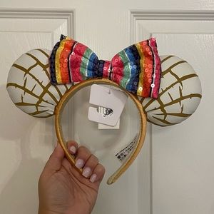 Disney Pan Dulce Mickey ears headband